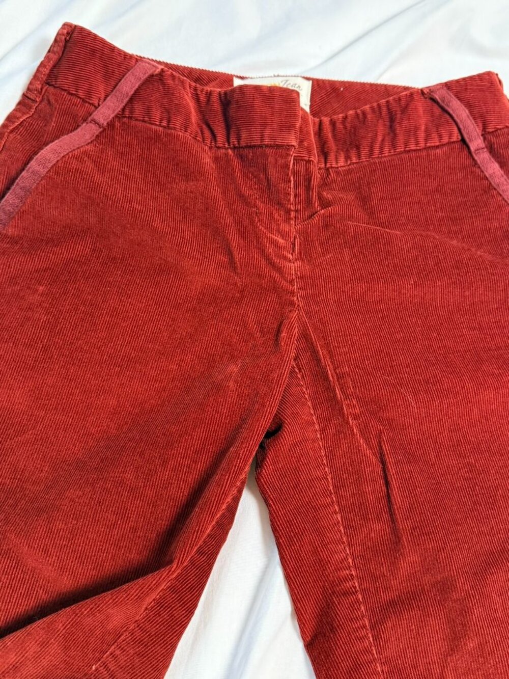 London Jean – The Marisa Fit – Size 6 Short – Burgundy Corduroy Pants